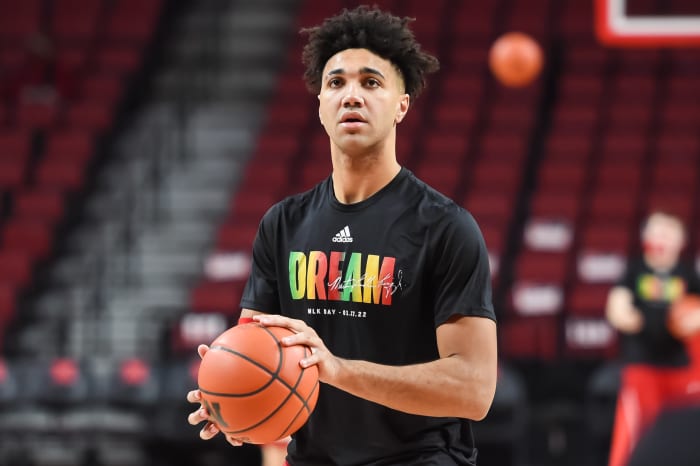 Trayce Jackson-Davis wears a "Dream" shirt in warmup to honor Martin Luther King Jr. Day.